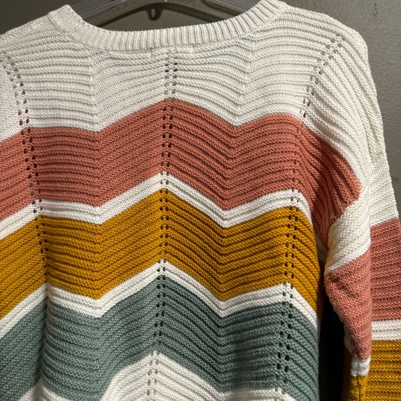 Full Circle Trends Chevron Knit Large Sweater - Picture 4 of 7